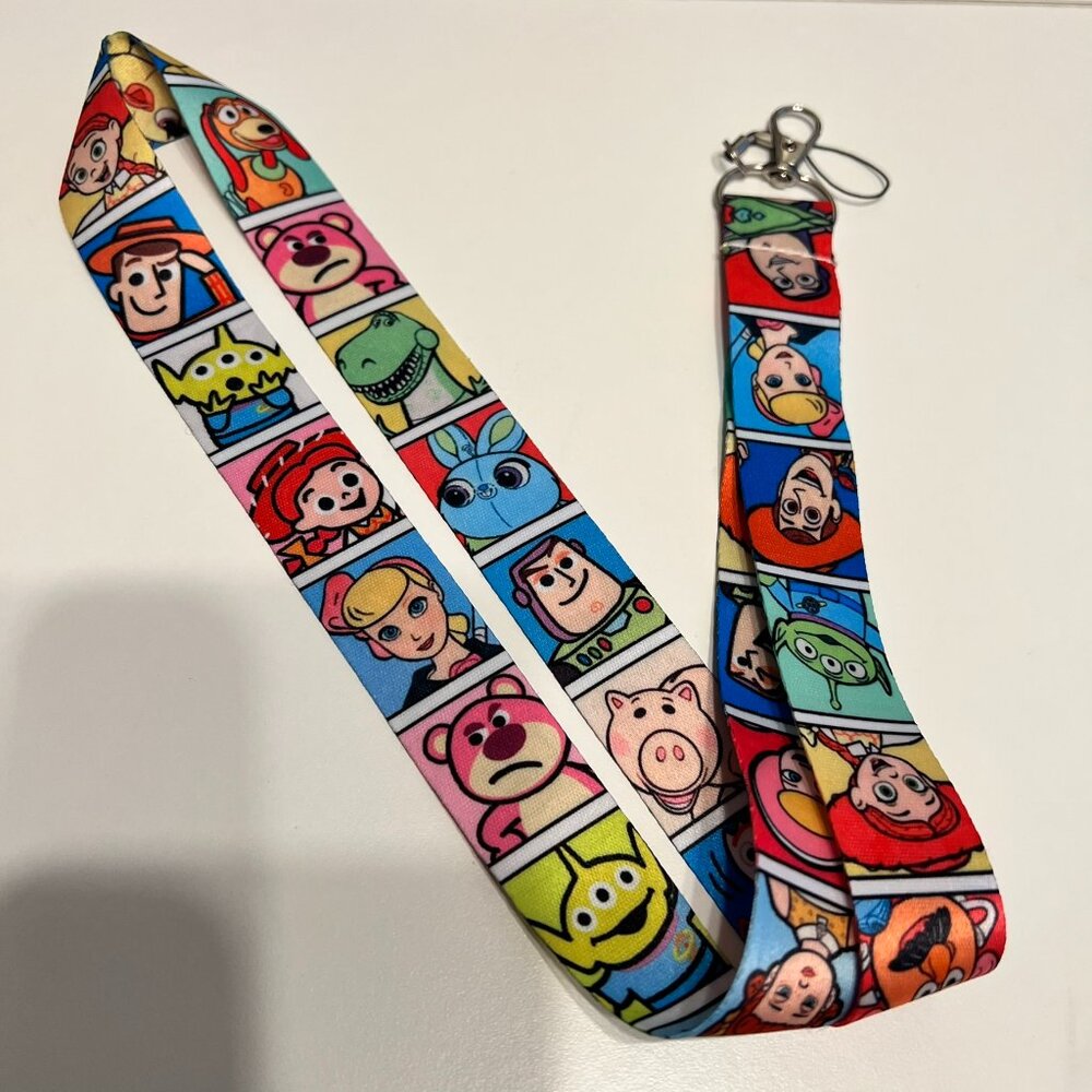 DISNEY Toy Story Pin Trading Lanyard (BRAND NEW & SO CUTE!)